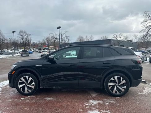 Used 2023 Volkswagen ID.4 Pro image 2