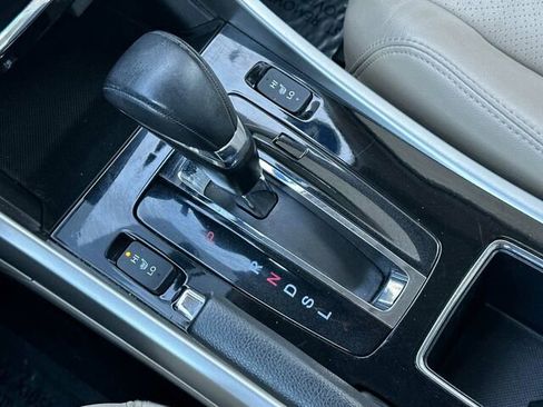 Used 2017 Honda Accord EX-L image 24