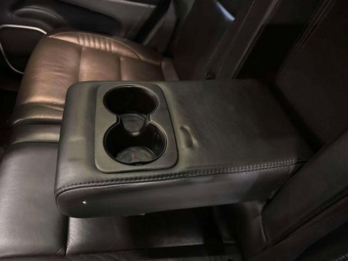 Used 2020 Jeep Grand Cherokee SRT image 11