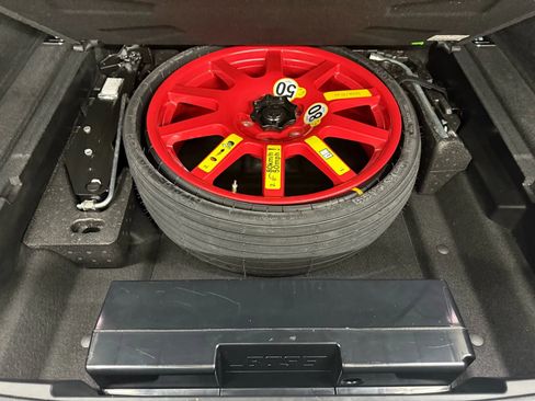 Used 2019 Porsche Macan image 37