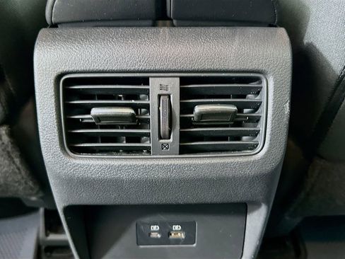 Used 2021 Nissan Rogue SV FWD image 24