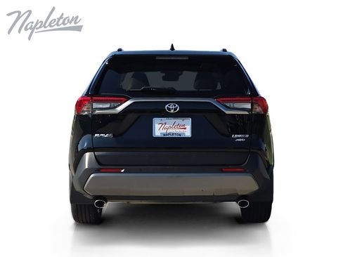Used 2019 Toyota RAV4 Limited w/ Advanced Technology Package AWD/4WD image 4