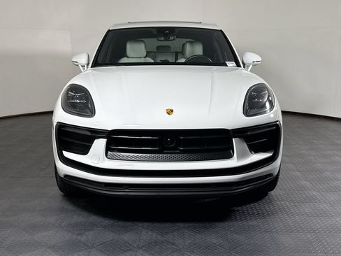 Certified 2023 Porsche Macan AWD/4WD image 10