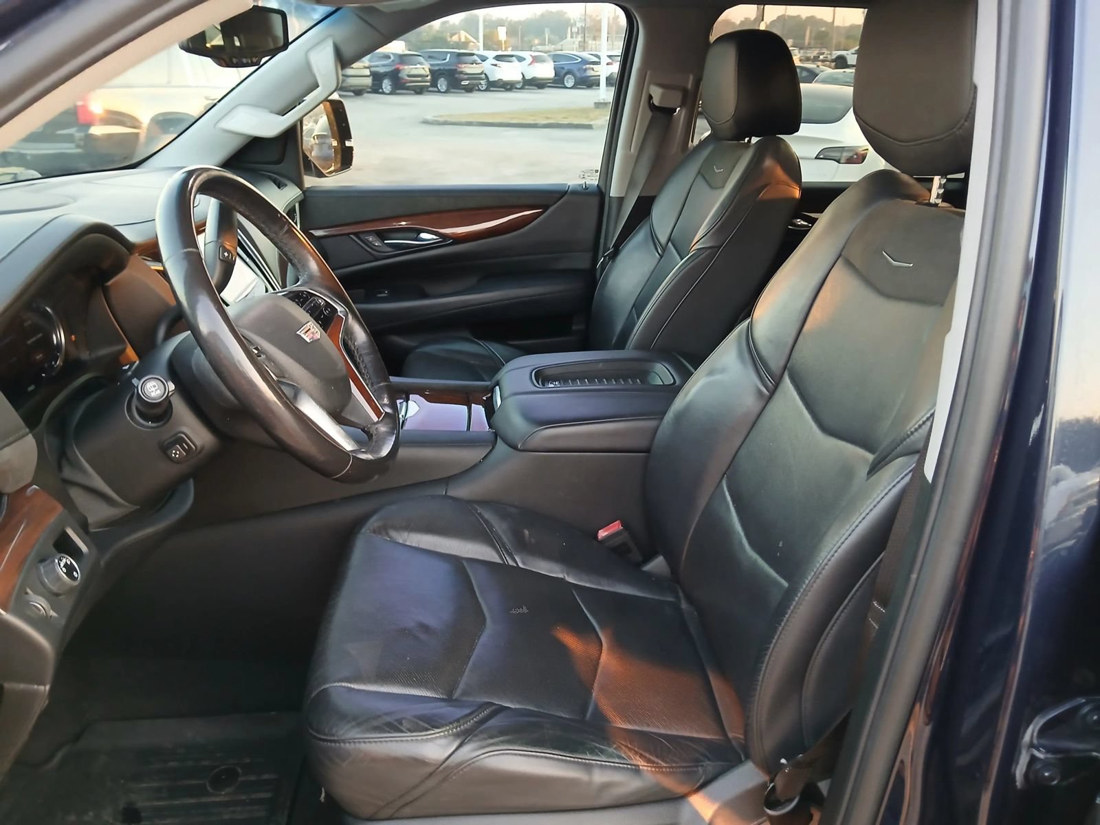 Used 2019 Cadillac Escalade 2WD image 9