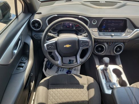 Used 2022 Chevrolet Blazer LT FWD image 11