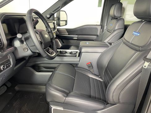 New 2026 Ford F350 Platinum w/ FX4 Off-Road Package AWD/4WD image 2