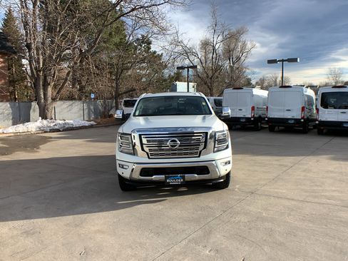 Used 2020 Nissan Titan SL w/ Moonroof Package image 8