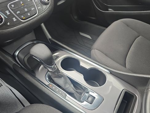 Used 2023 Chevrolet Malibu LT FWD image 24