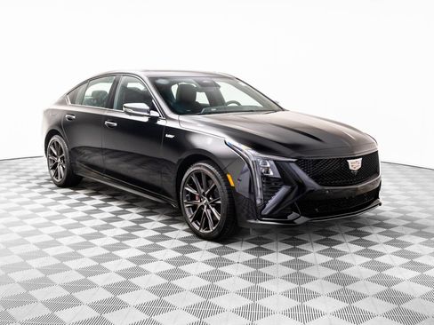 New 2026 Cadillac CT5 V AWD/4WD image 8