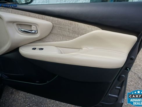 Used 2022 Nissan Murano SL w/ SL Moonroof Package image 26