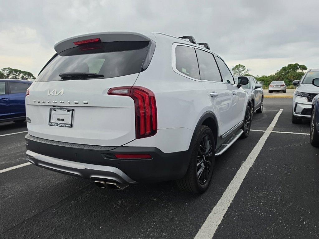 Certified 2022 Kia Telluride SX w/ SX Prestige Package AWD/4WD image 14