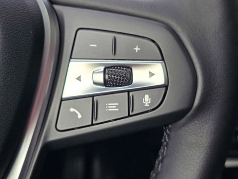 Used 2023 BMW 230i xDrive Coupe w/ Premium Package image 33