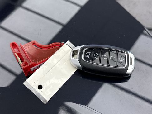 Used 2021 Hyundai Palisade Limited image 45