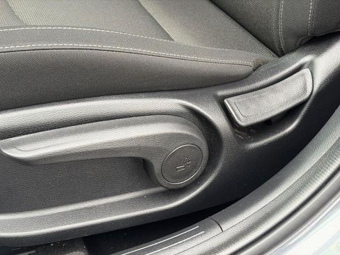 Used 2023 Kia Forte LXS w/ LXS Technology Package FWD image 19