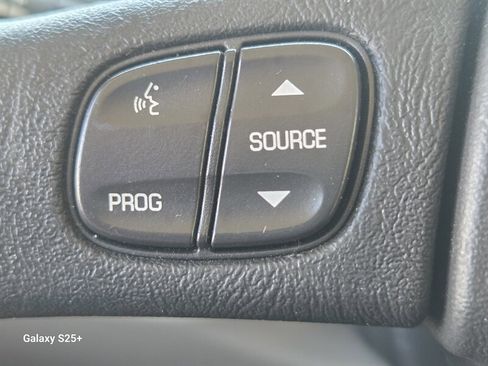 Used 2004 HUMMER H2 w/ Preferred Equipment Group AWD/4WD image 34
