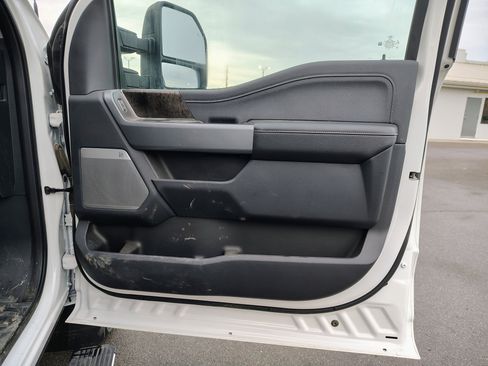 Used 2024 Ford F350 Lariat w/ Lariat Ultimate Package image 15