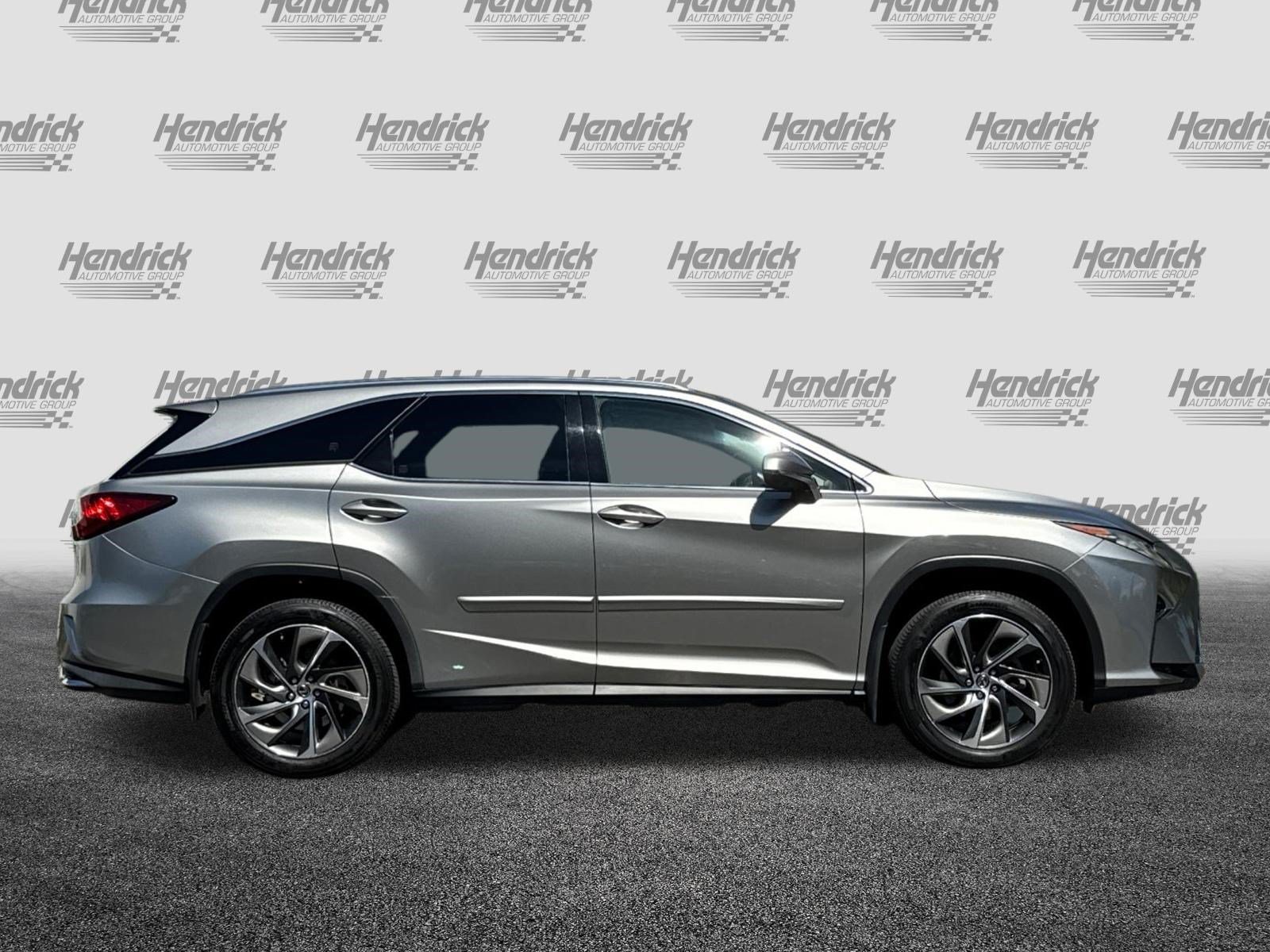 Used 2019 Lexus RX 350L Luxury w/ Accessory Package AWD/4WD image 3