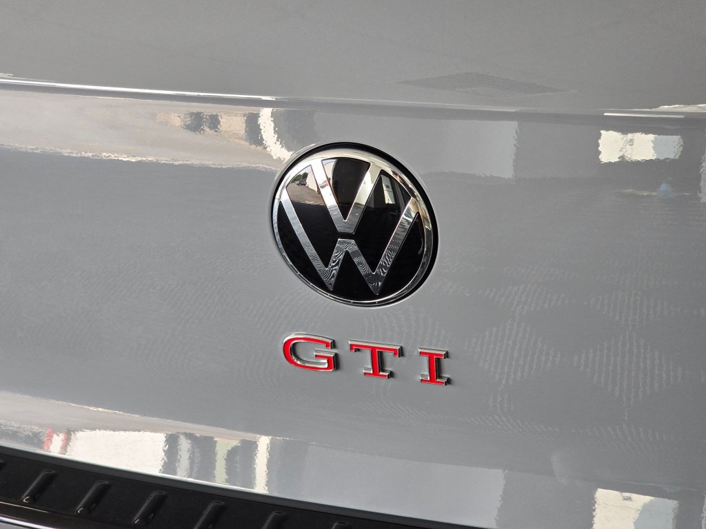 New 2026 Volkswagen GTI SE FWD image 14