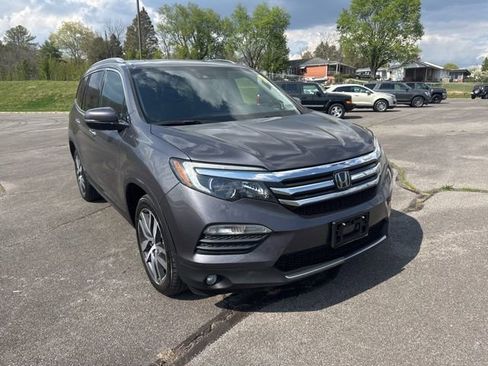 Used 2018 Honda Pilot Elite image 2