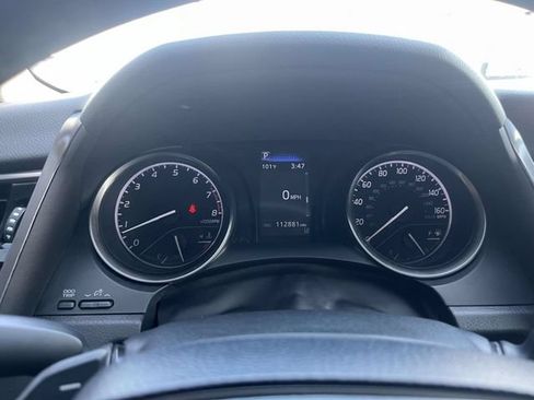 Used 2021 Toyota Camry SE FWD image 25