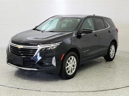 Used 2023 Chevrolet Equinox LT AWD/4WD image 3