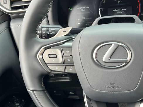 New 2026 Lexus LX 700h Luxury image 18