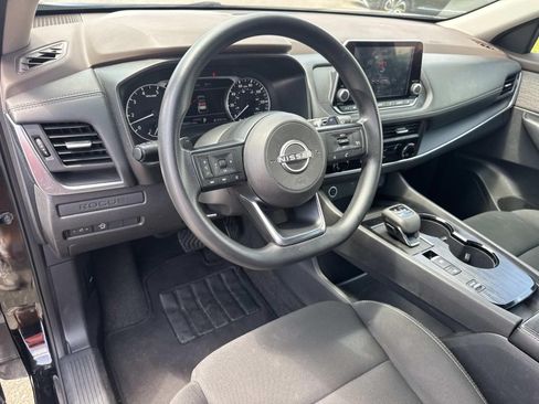 Used 2023 Nissan Rogue S FWD image 18