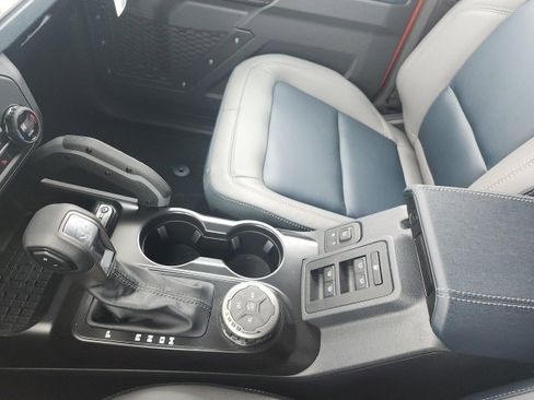 New 2024 Ford Bronco Outer Banks image 21