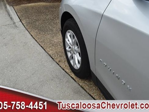 Used 2020 Chevrolet Equinox LT FWD image 16