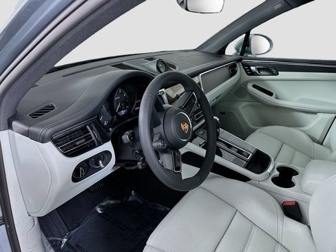 New 2026 Porsche Macan GTS AWD/4WD image 4