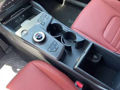 New 2026 Kia Sportage SX Prestige AWD/4WD image 9