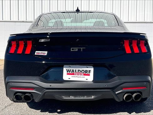 Used 2025 Ford Mustang GT image 5