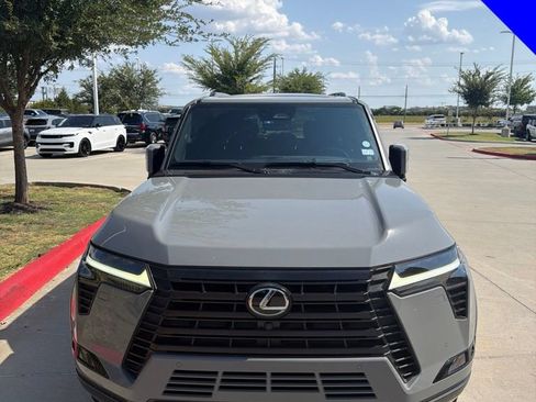 Used 2024 Lexus GX 550 w/ Accessory Package (31) AWD/4WD image 4