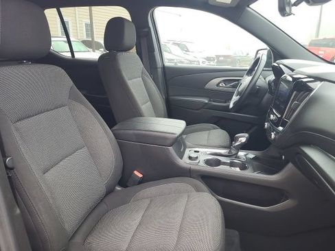 Used 2023 Chevrolet Traverse LT w/ Rear Camera Mirror Package AWD/4WD image 17
