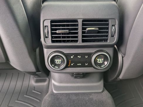 Used 2025 Land Rover Range Rover Velar S image 39