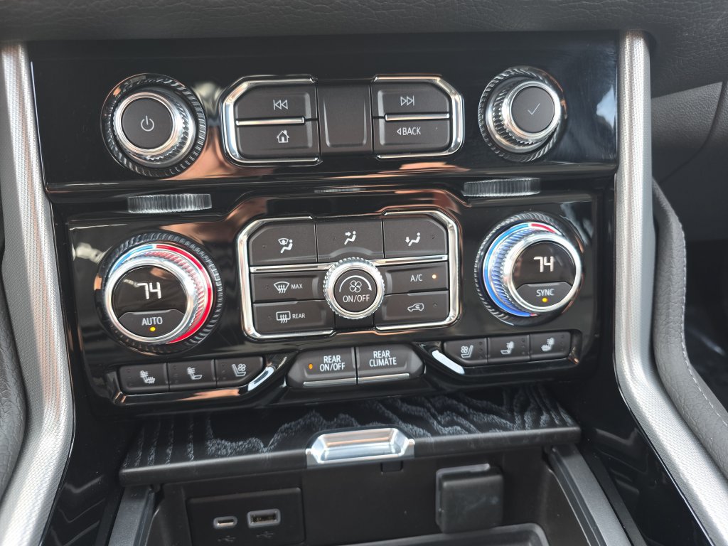 Used 2021 GMC Yukon Denali AWD/4WD image 24