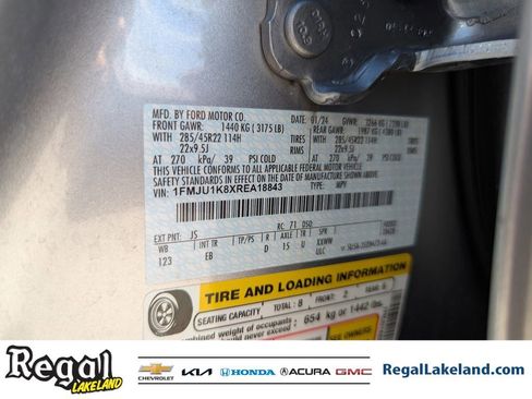 Used 2024 Ford Expedition Limited image 36