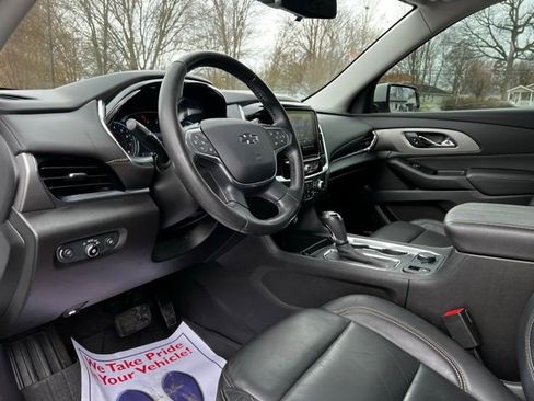Used 2020 Chevrolet Traverse RS image 12