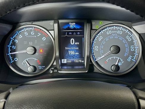 Used 2023 Toyota Tacoma TRD Off-Road AWD/4WD image 13