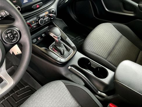 Used 2021 Kia Soul S FWD image 16