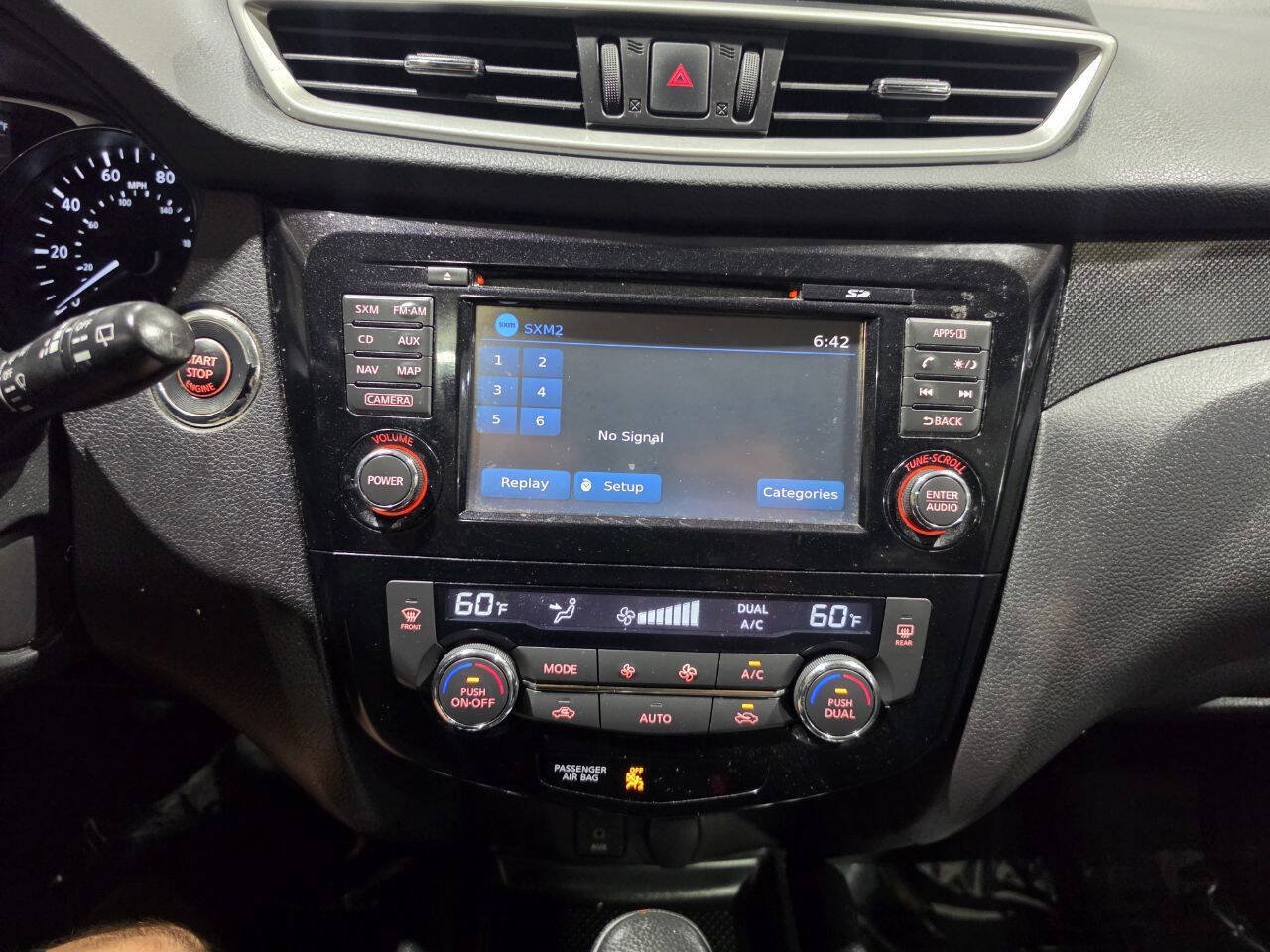 Used 2015 Nissan Rogue SL w/ SL Premium Package AWD/4WD image 35