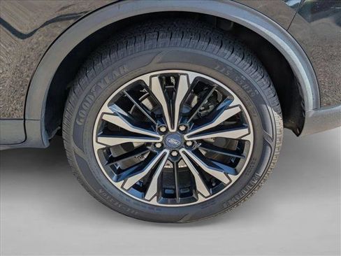 Used 2022 Ford Escape SE w/ SE Sport Appearance Package FWD image 7