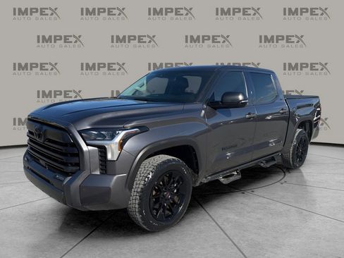 Used 2022 Toyota Tundra SR5 image 1