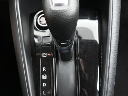 Used 2022 Nissan Kicks S FWD image 19