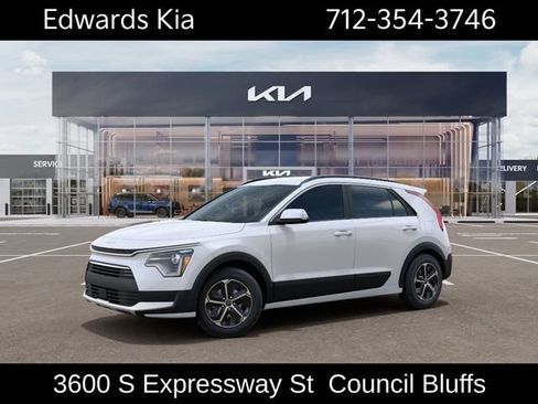 New 2026 Kia Niro EX FWD image 3