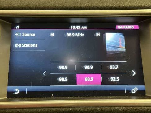 Used 2018 Land Rover Range Rover Evoque SE Premium AWD/4WD image 11