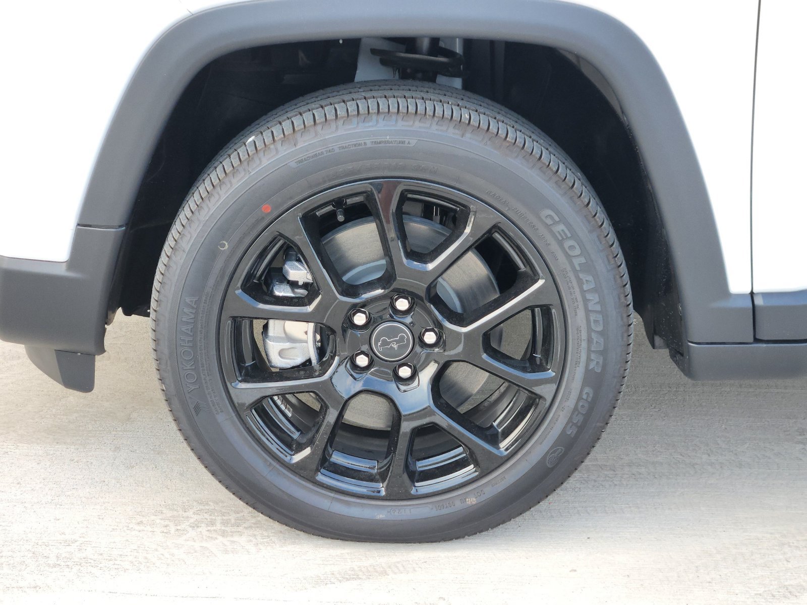 New 2026 Jeep Compass Latitude AWD/4WD image 11