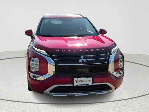 New 2025 Mitsubishi Outlander SEL image 2