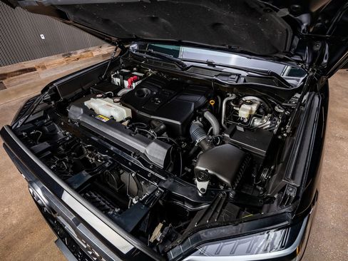 Used 2024 Toyota Tundra Limited w/ TRD Off-Road Package image 39