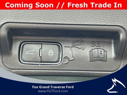 Certified 2023 Ford Explorer Platinum w/ Technology Package AWD/4WD image 38
